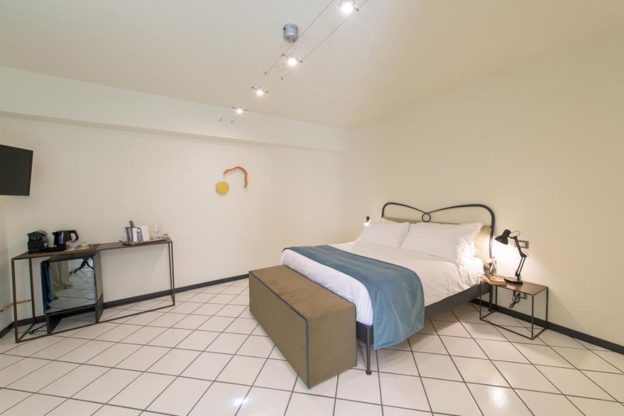 Palazzo Sertorio Suites Gavi Exteriör bild
