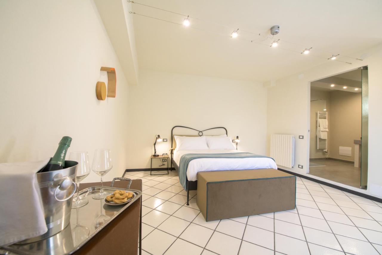 Palazzo Sertorio Suites Gavi Exteriör bild